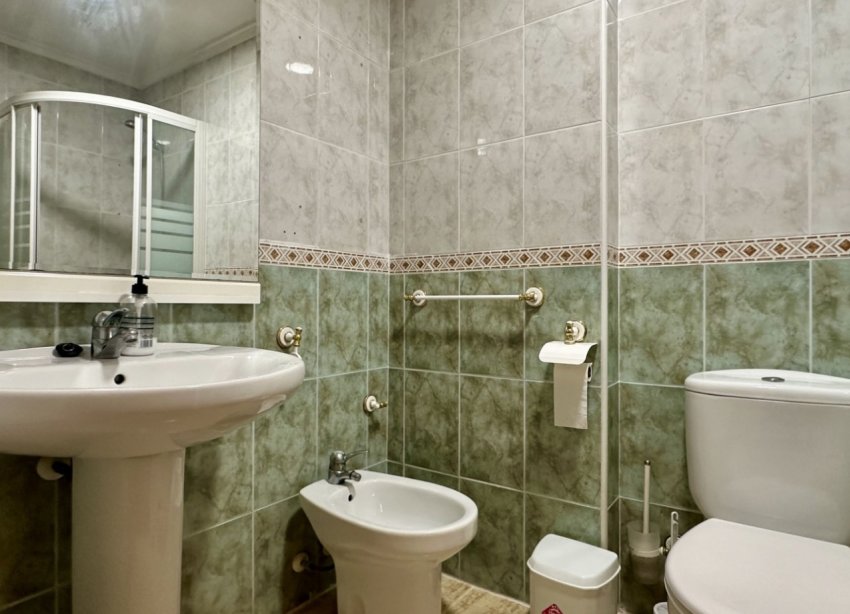Resale - Apartment / Duplex - Torrevieja