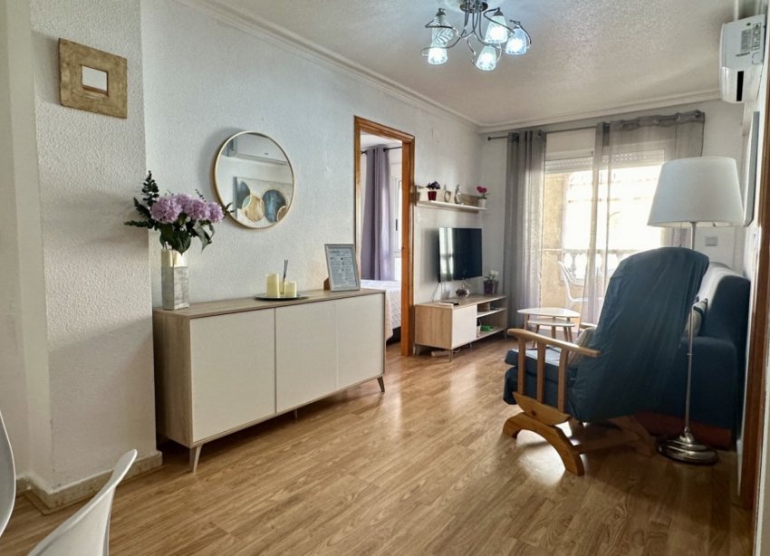 Resale - Apartment / Duplex - Torrevieja