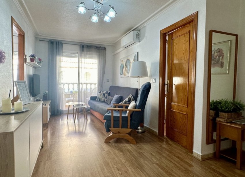 Resale - Apartment / Duplex - Torrevieja