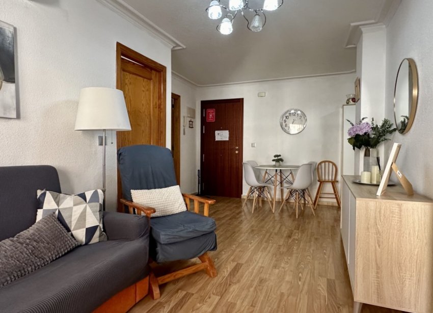 Resale - Apartment / Duplex - Torrevieja
