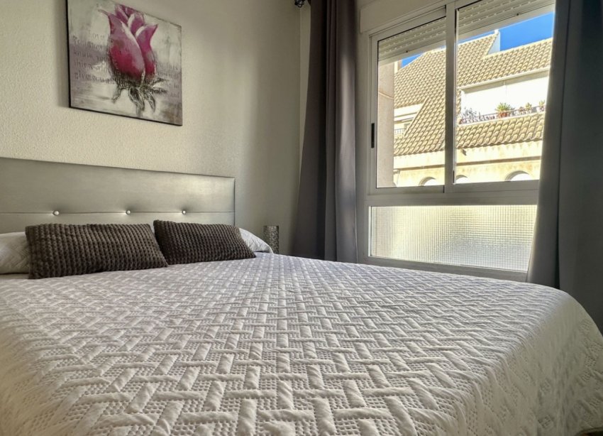 Resale - Apartment / Duplex - Torrevieja