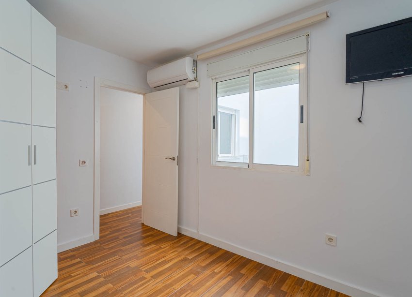 Resale - Apartment / Duplex - Torrevieja
