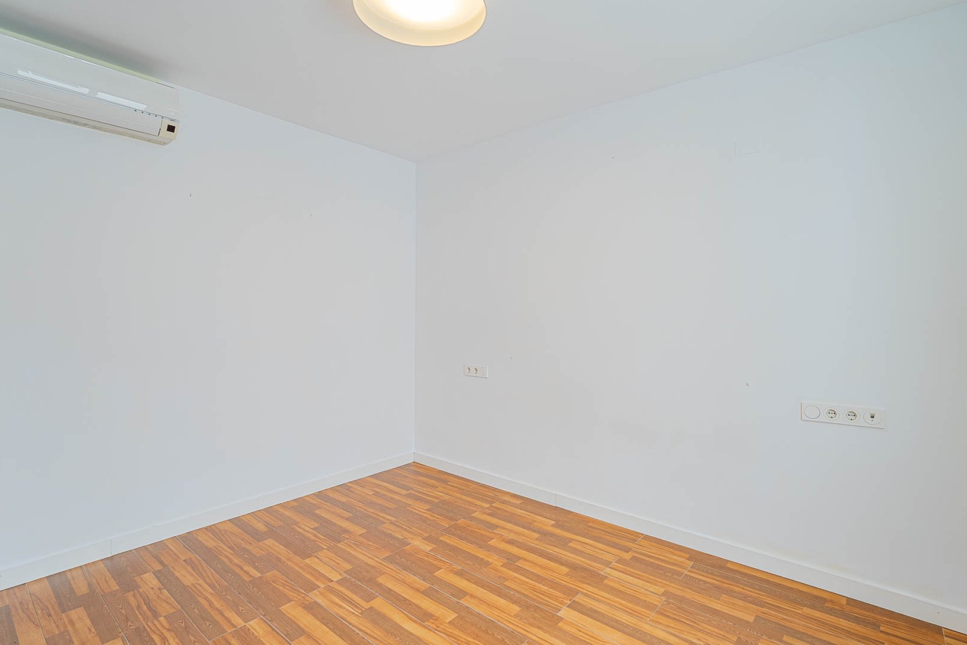 Resale - Apartment / Duplex - Torrevieja