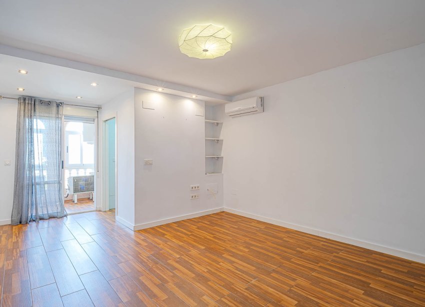 Resale - Apartment / Duplex - Torrevieja