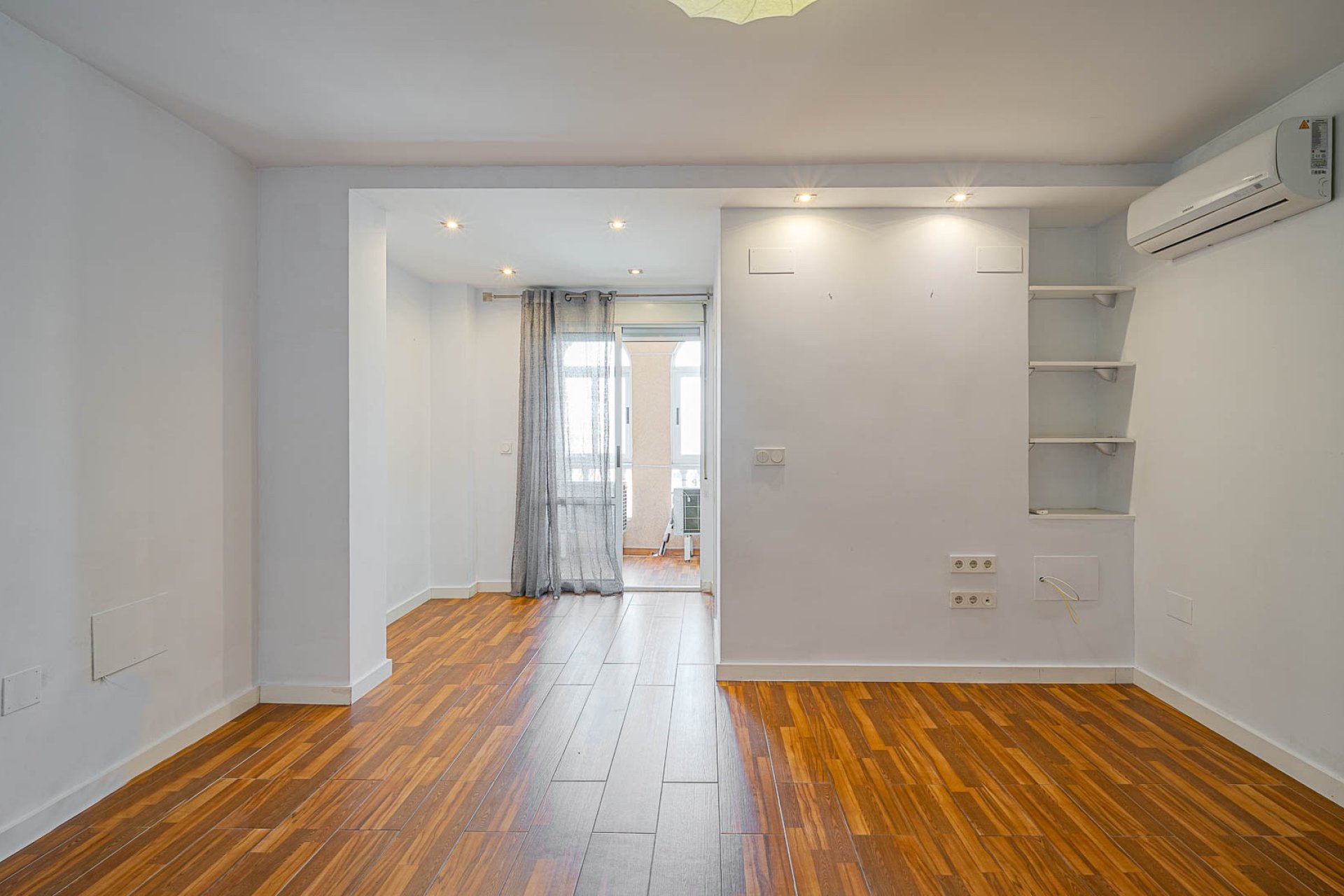 Resale - Apartment / Duplex - Torrevieja