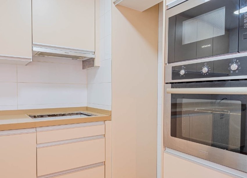 Resale - Apartment / Duplex - Torrevieja