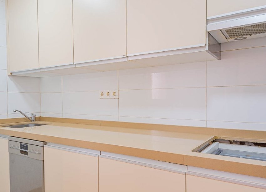 Resale - Apartment / Duplex - Torrevieja