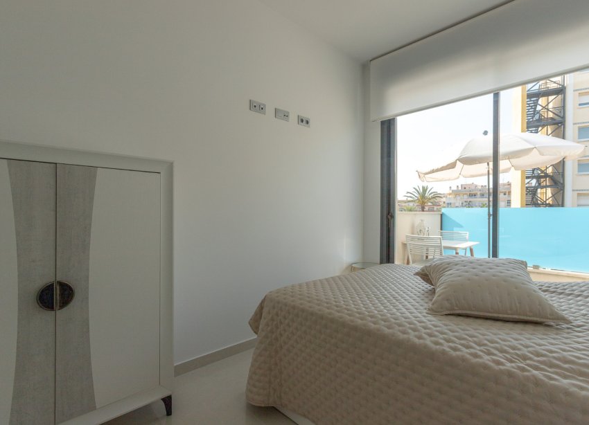 Resale - Apartment / Duplex - Torrevieja