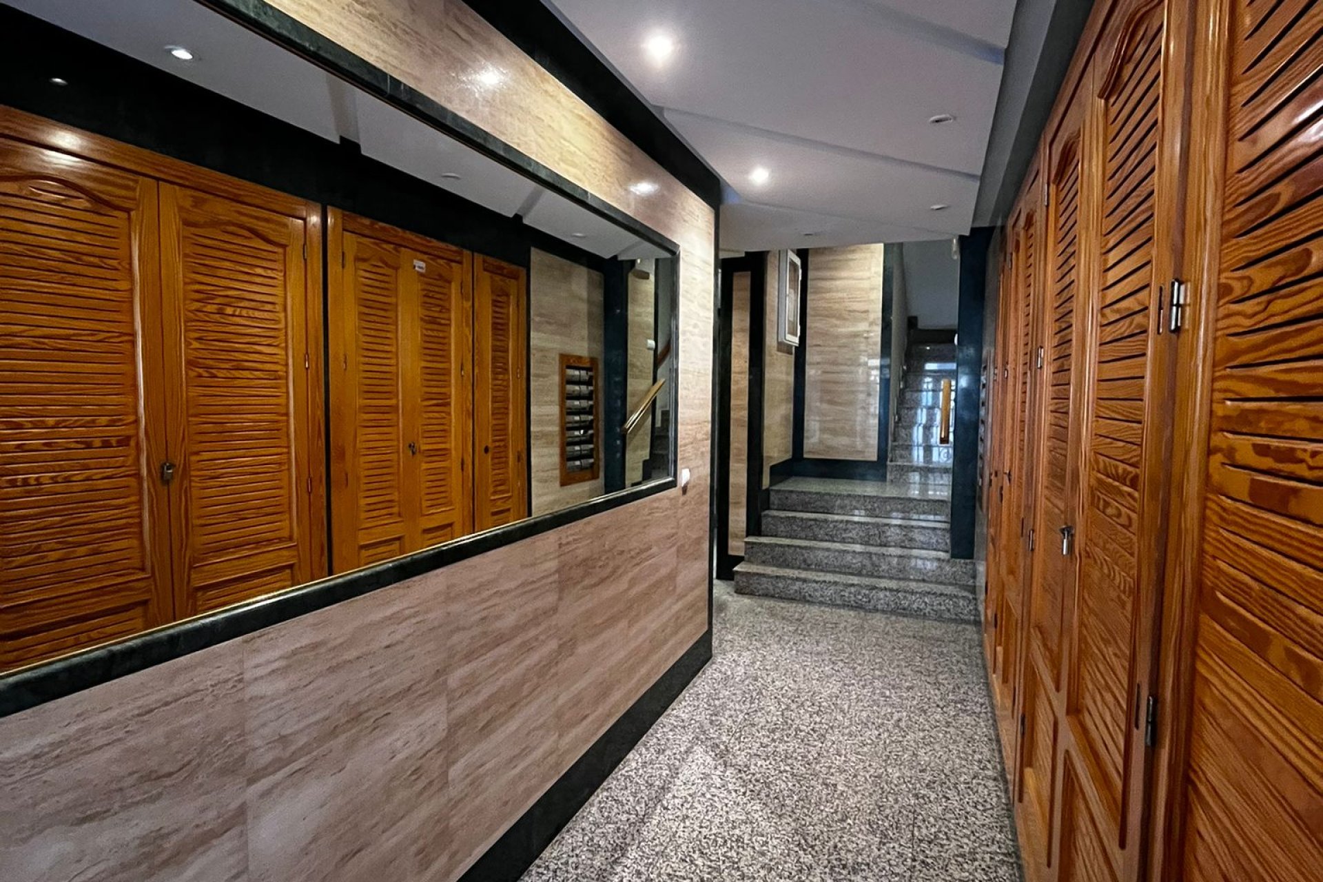 Resale - Apartment / Duplex - Torrevieja