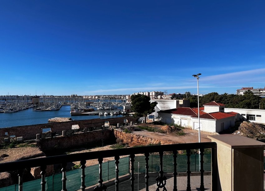 Resale - Apartment / Duplex - Torrevieja