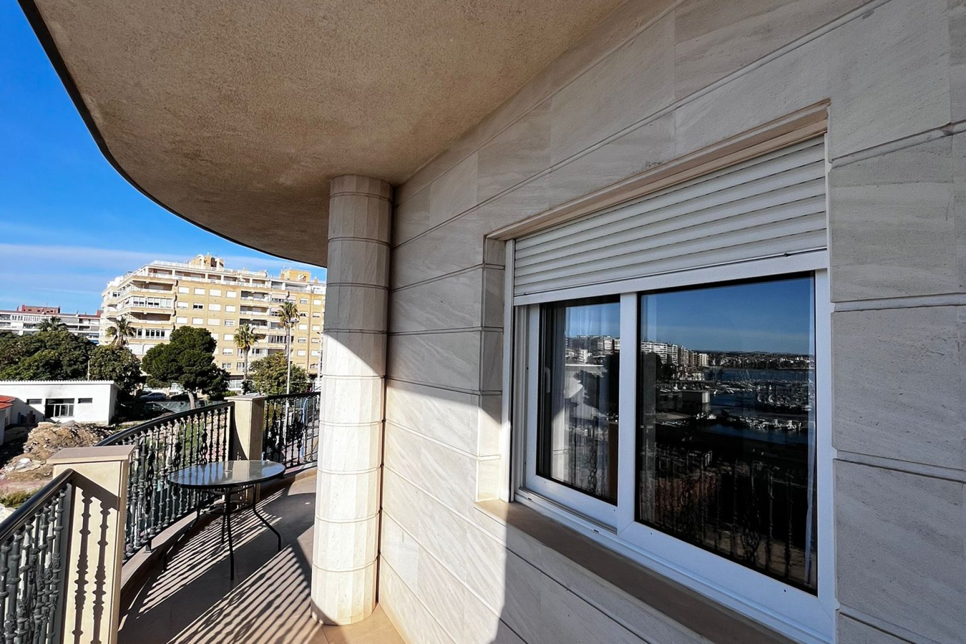 Resale - Apartment / Duplex - Torrevieja