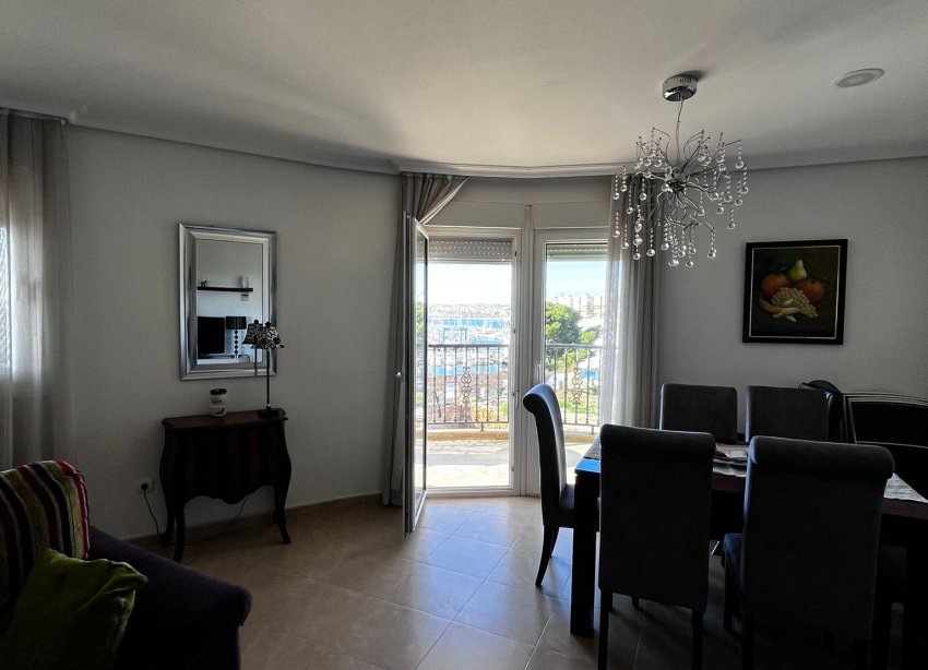 Resale - Apartment / Duplex - Torrevieja
