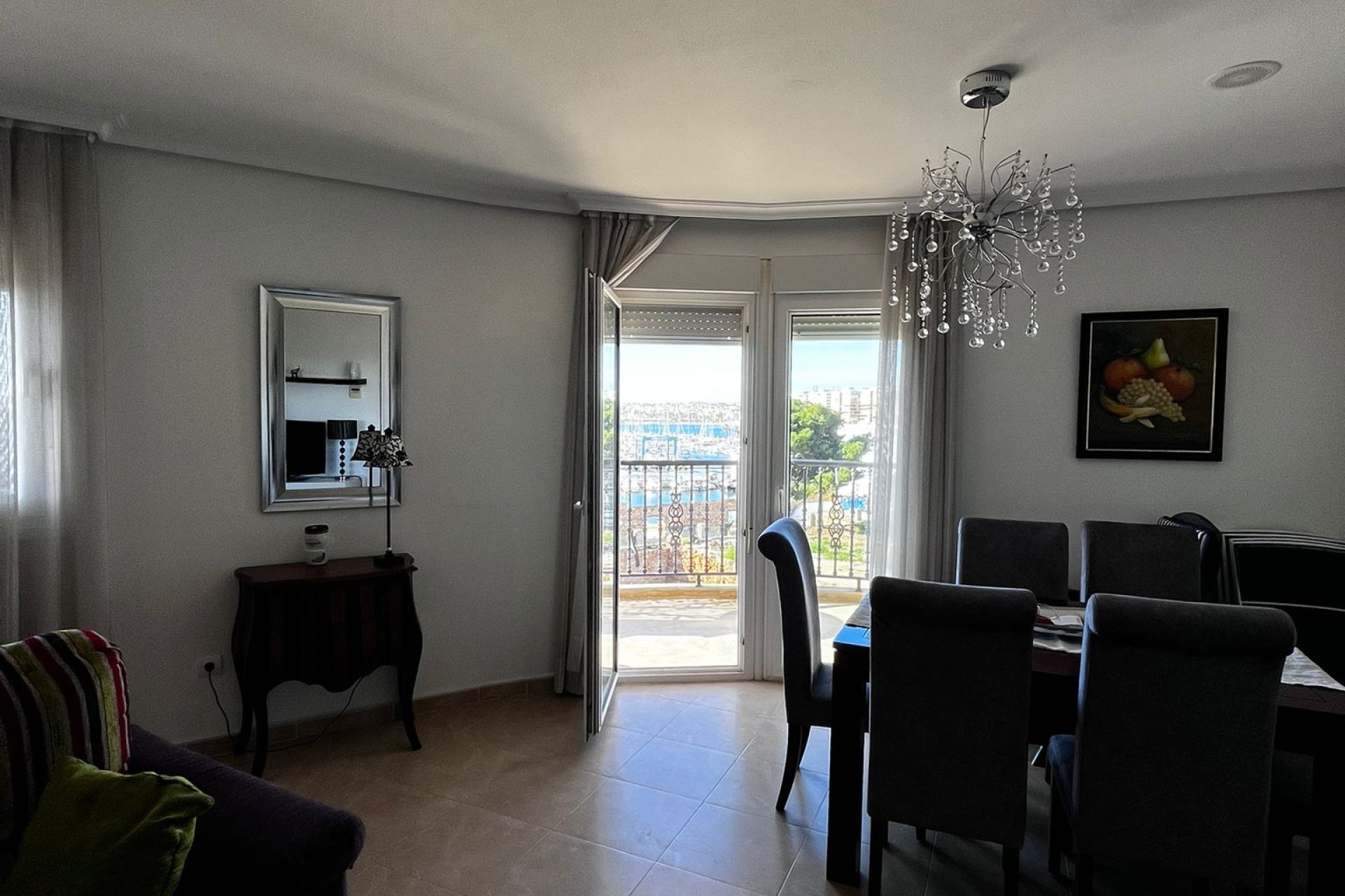 Resale - Apartment / Duplex - Torrevieja