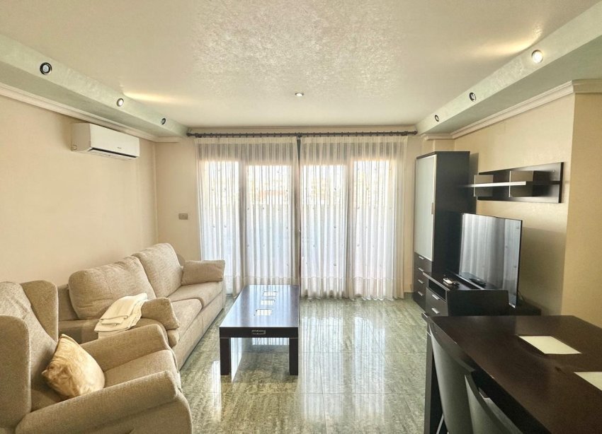 Resale - Apartment / Duplex - Torrevieja