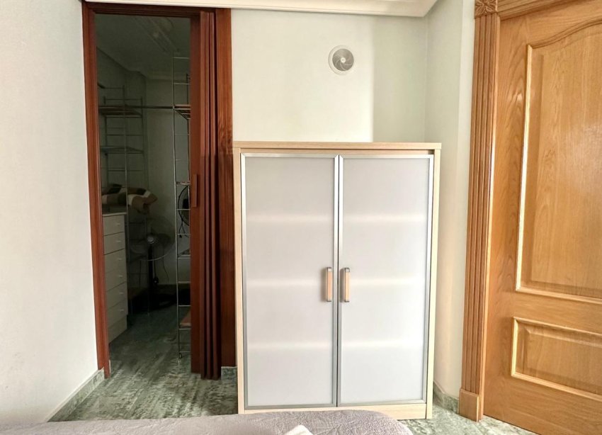Resale - Apartment / Duplex - Torrevieja