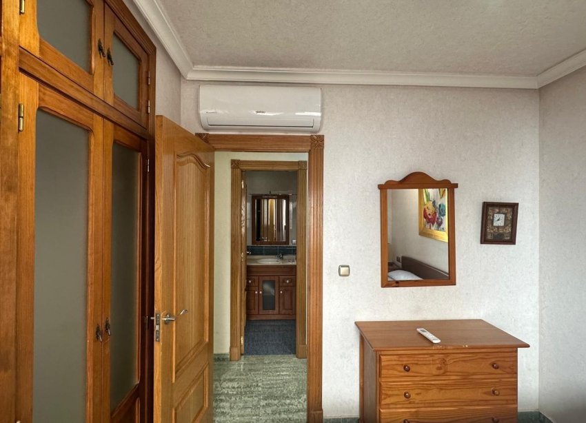 Resale - Apartment / Duplex - Torrevieja
