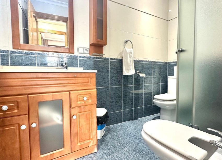 Resale - Apartment / Duplex - Torrevieja