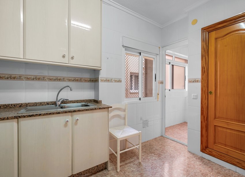 Resale - Apartment / Duplex - Torrevieja