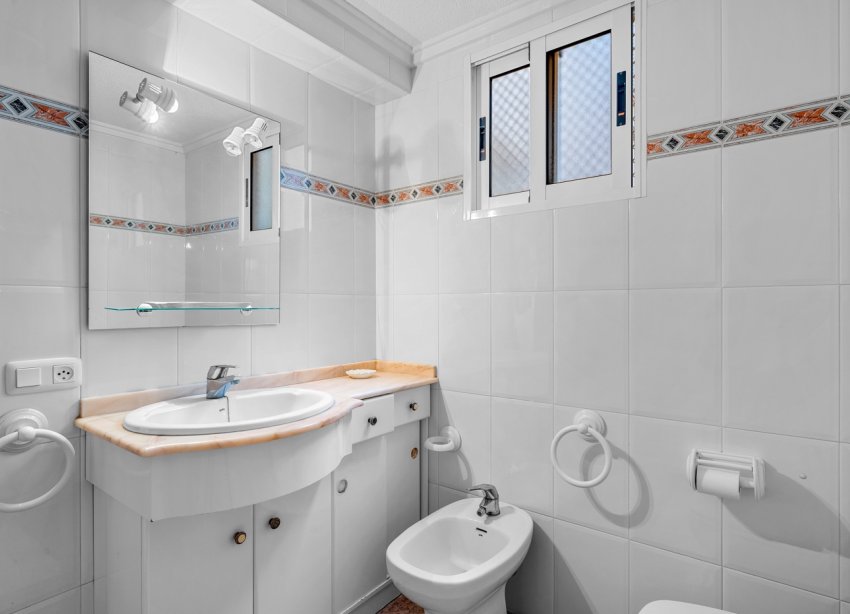 Resale - Apartment / Duplex - Torrevieja