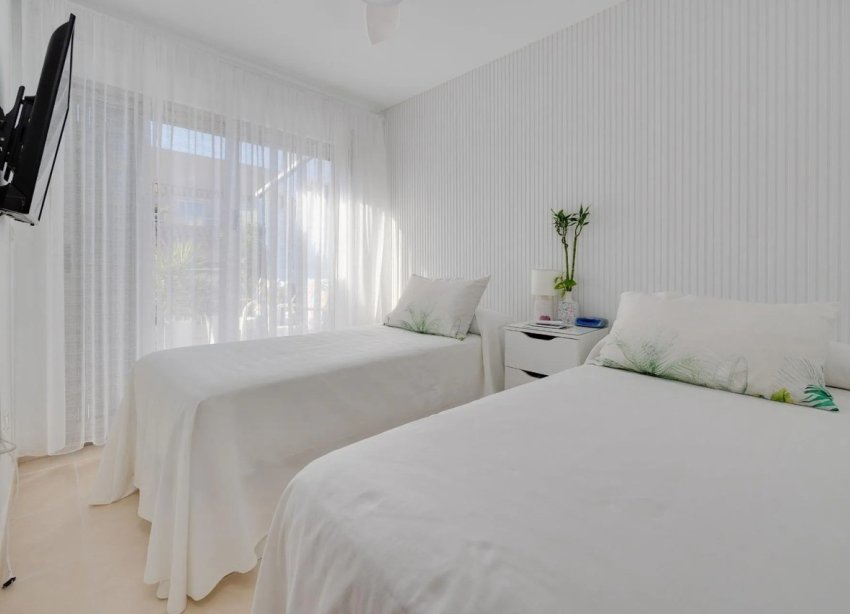 Resale - Apartment / Duplex - Torrevieja