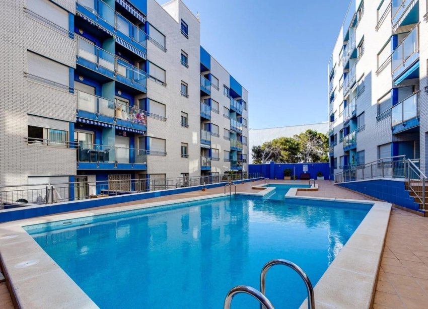 Resale - Apartment / Duplex - Torrevieja