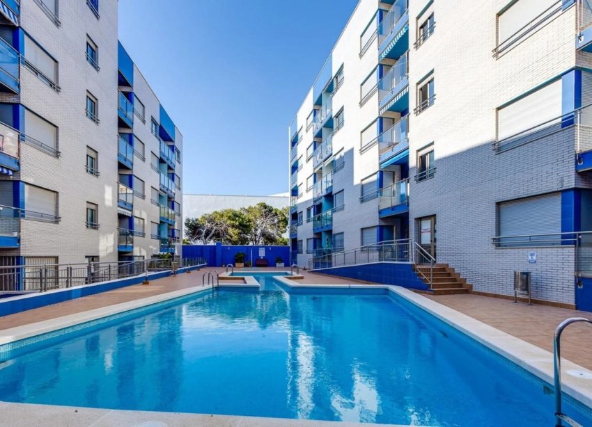 Resale - Apartment / Duplex - Torrevieja