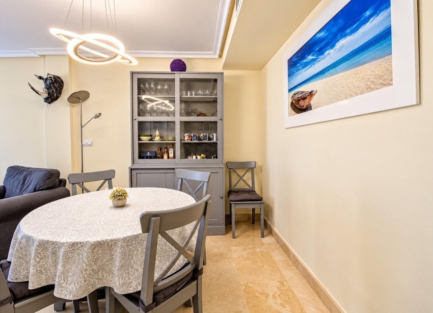 Resale - Apartment / Duplex - Torrevieja