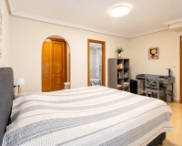 Resale - Apartment / Duplex - Torrevieja