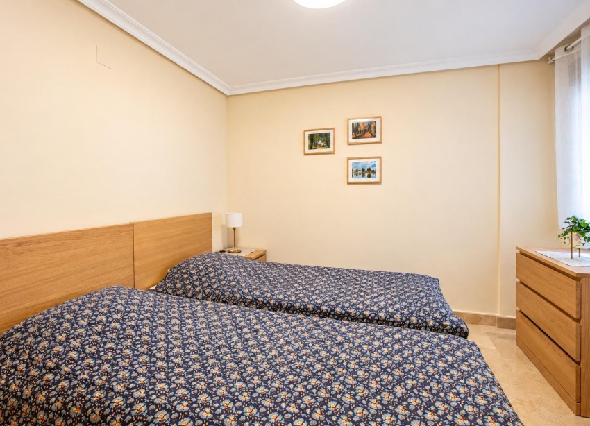 Resale - Apartment / Duplex - Torrevieja
