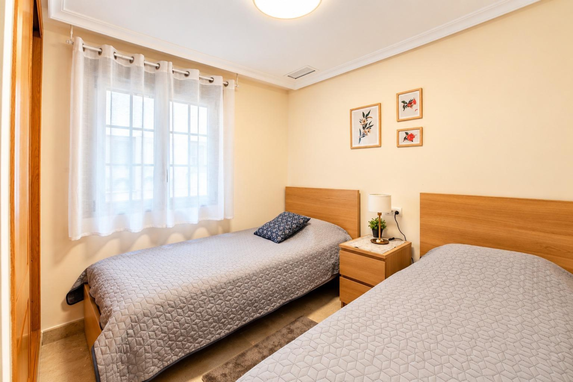 Resale - Apartment / Duplex - Torrevieja