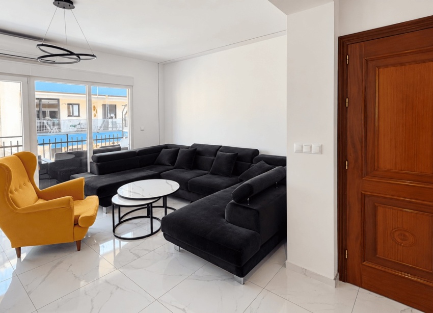 Resale - Apartment / Duplex - Torrevieja