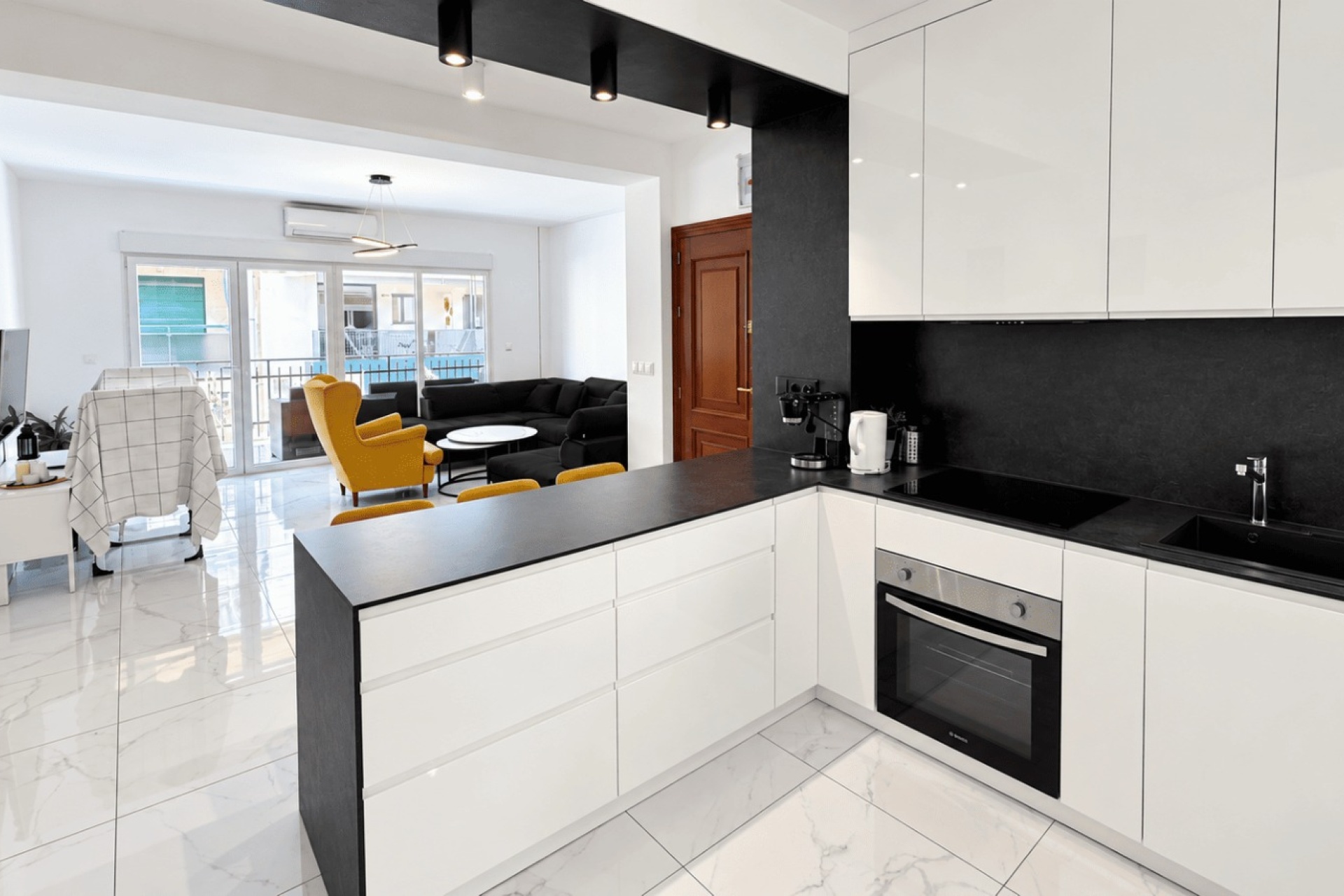 Resale - Apartment / Duplex - Torrevieja