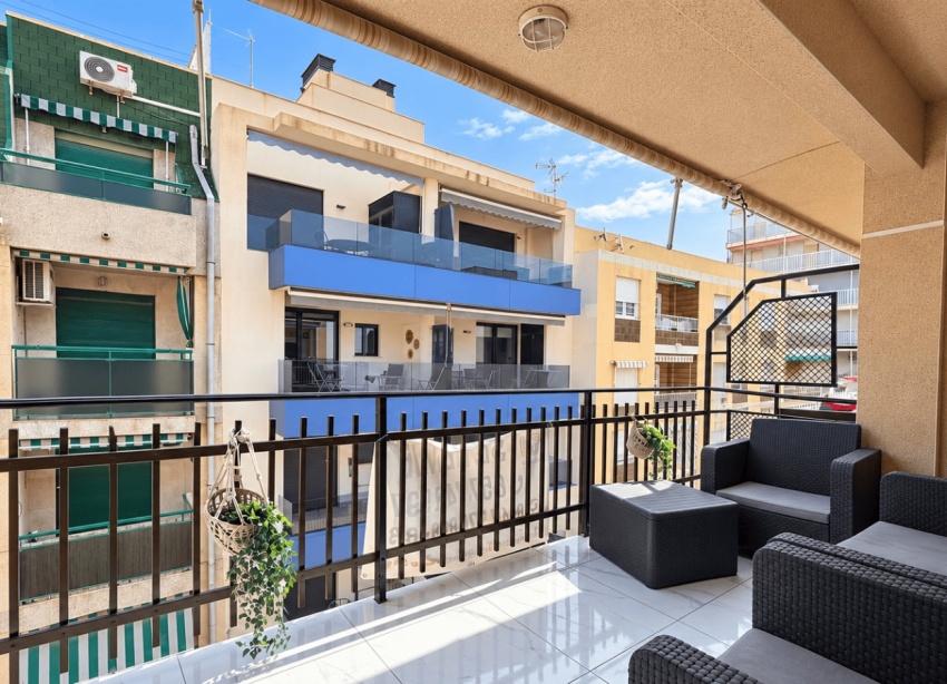 Resale - Apartment / Duplex - Torrevieja