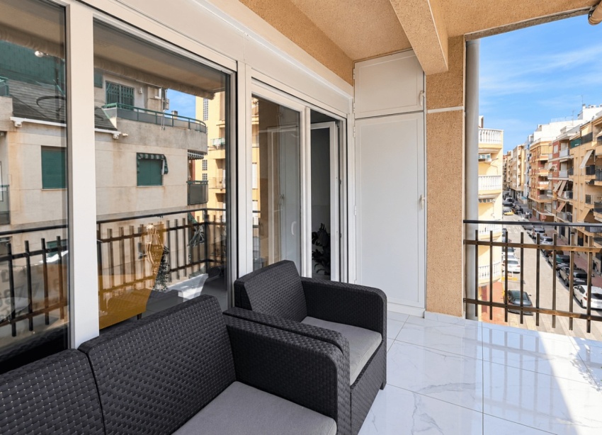 Resale - Apartment / Duplex - Torrevieja