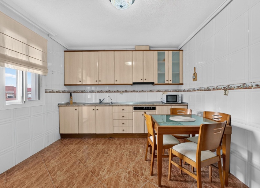 Resale - Apartment / Duplex - Torrevieja