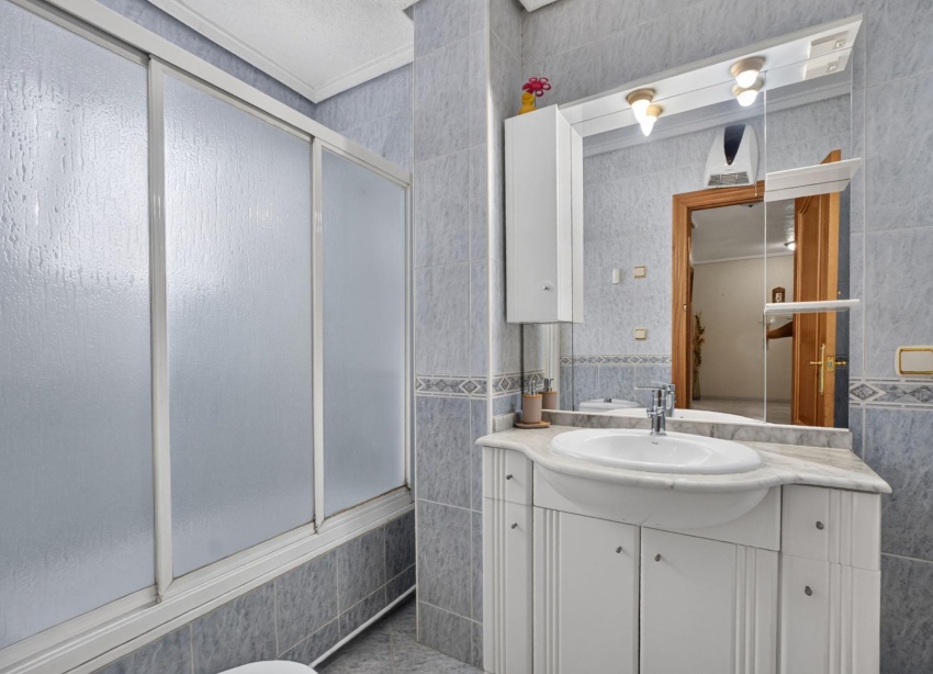 Resale - Apartment / Duplex - Torrevieja