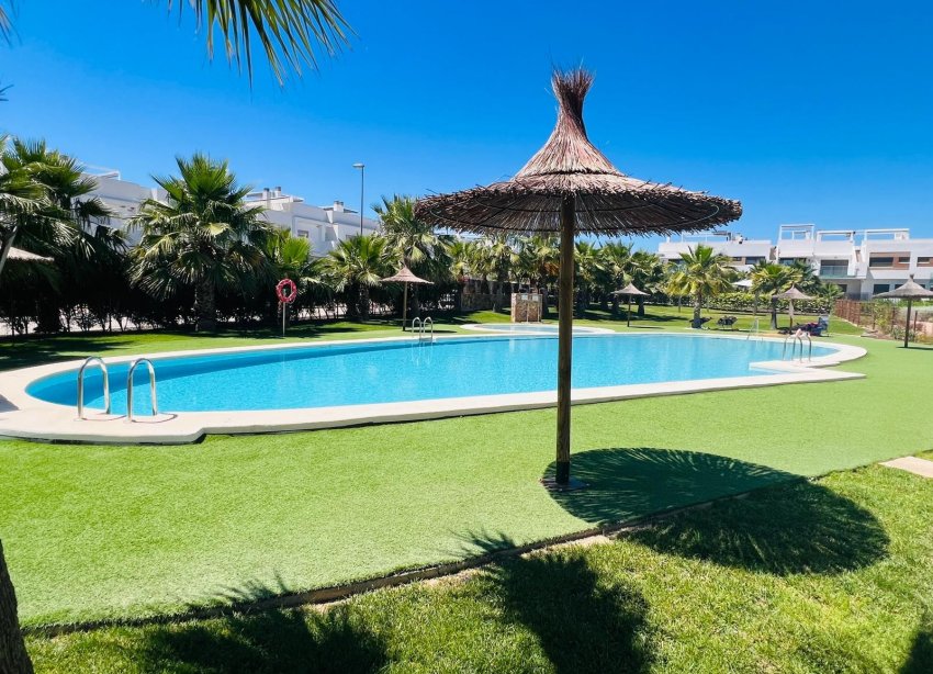 Resale - Apartment - Entre Naranjos - Entre Naranjos - Vistabella Golf