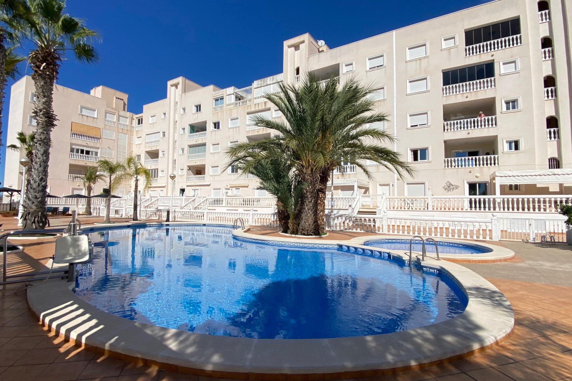 Resale - Apartment - Guardamar del Segura - El Edén