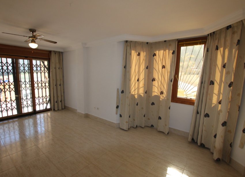 Resale - Apartment - Guardamar del Segura - El Moncayo