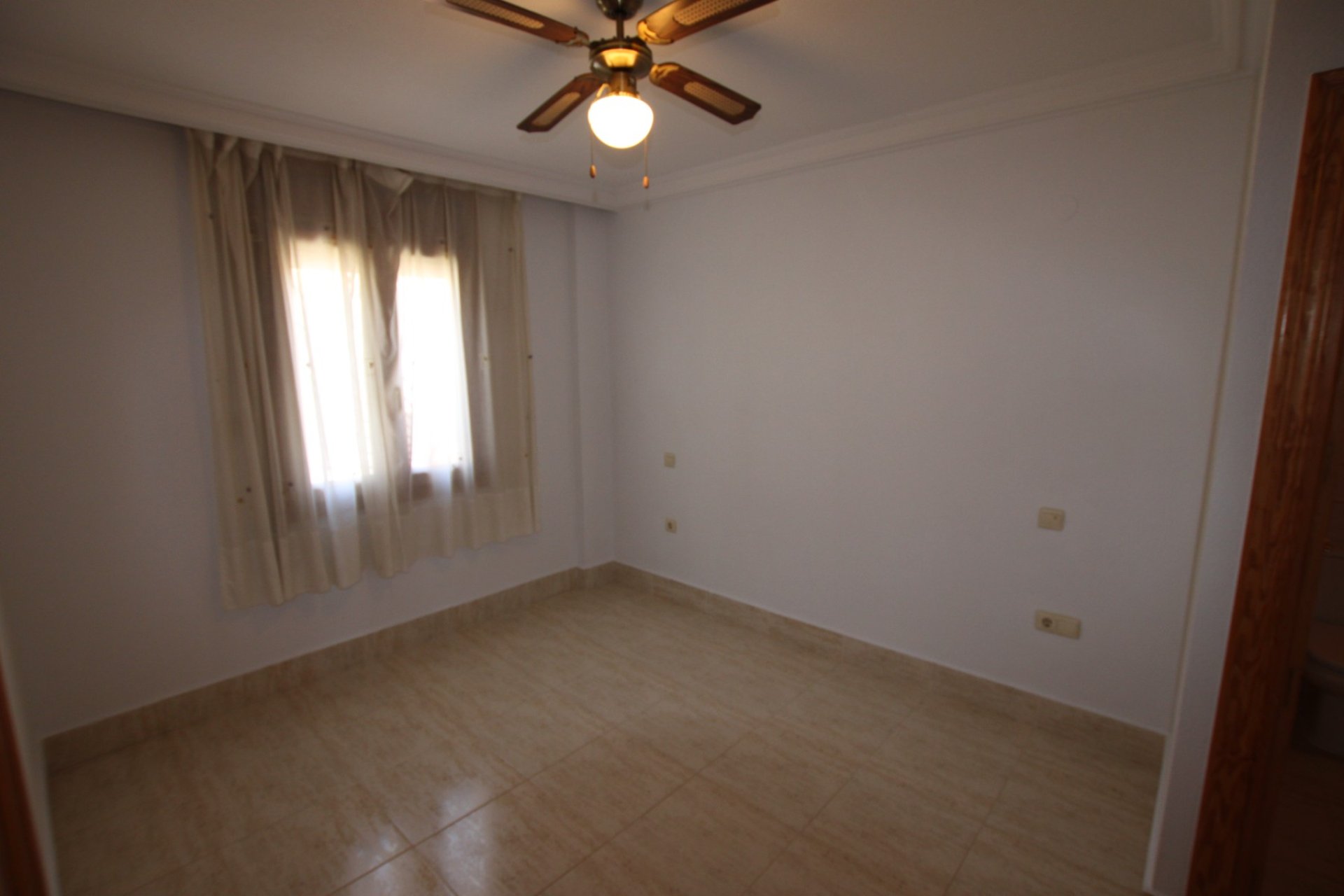 Resale - Apartment - Guardamar del Segura - El Moncayo