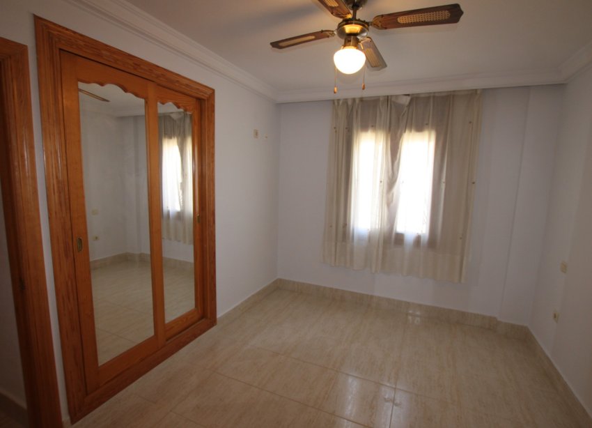 Resale - Apartment - Guardamar del Segura - El Moncayo