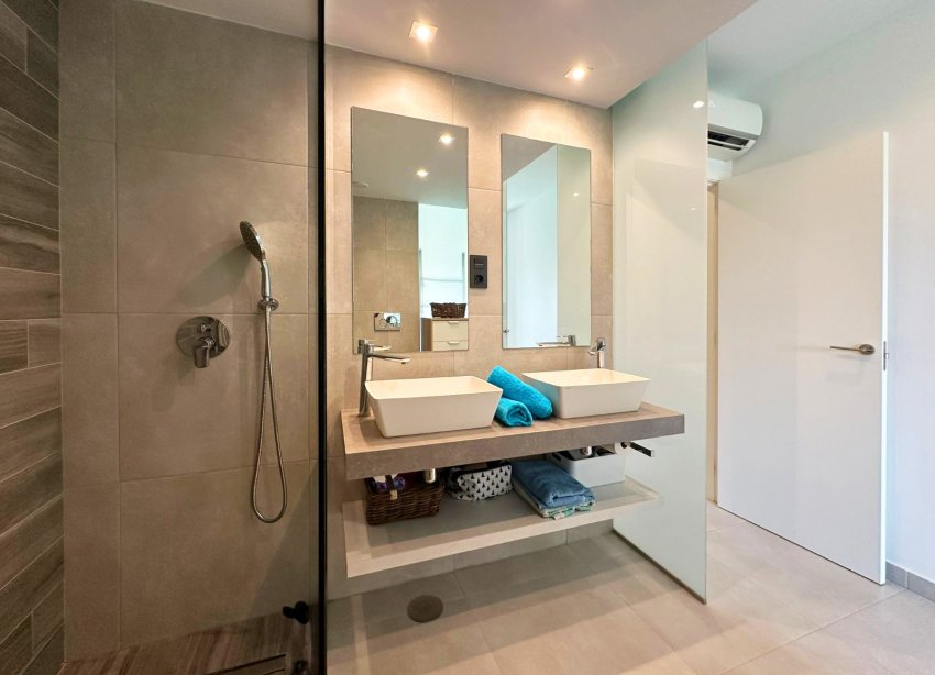 Resale - Apartment - Guardamar del Segura - El Raso