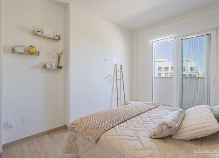 Resale - Apartment - Guardamar del Segura - El Raso