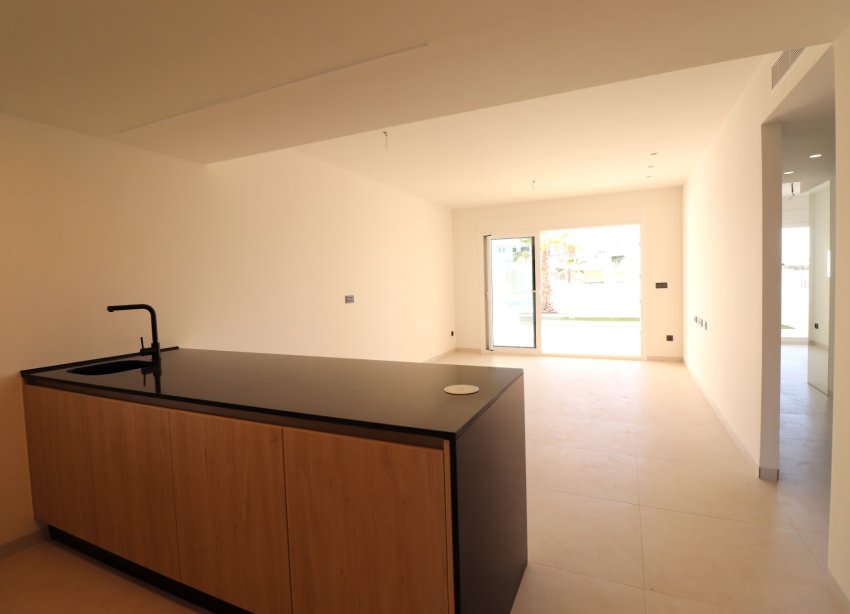 Resale - Apartment - Guardamar del Segura - El Raso