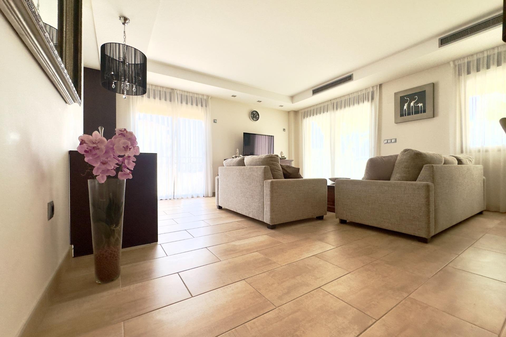Resale - Apartment - Guardamar del Segura - Los secanos