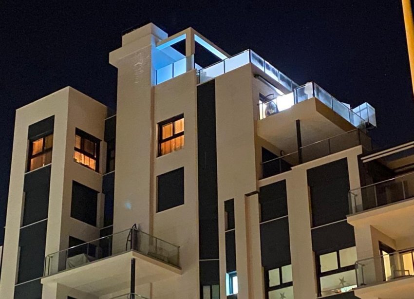 Resale - Apartment - Guardamar del Segura - puerto deportivo