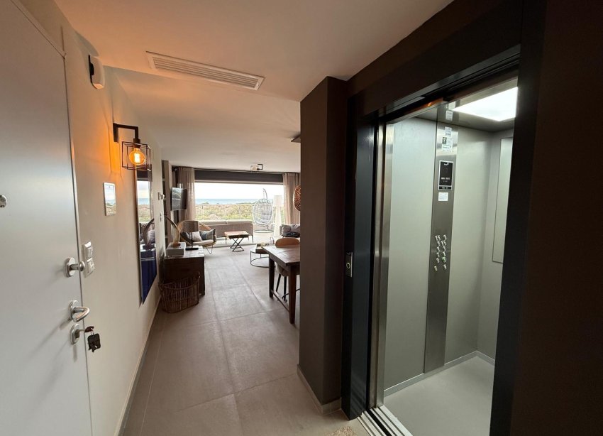 Resale - Apartment - Guardamar del Segura - puerto deportivo