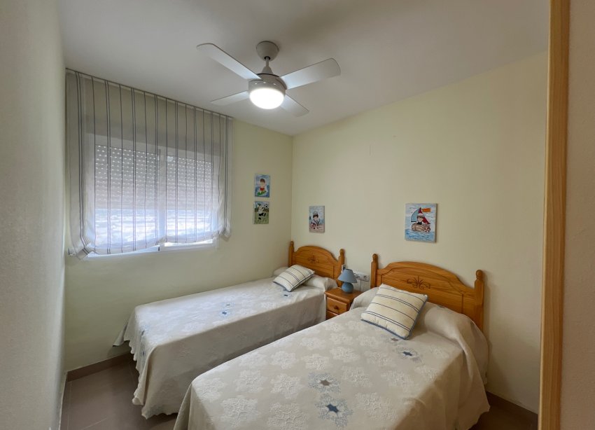 Resale - Apartment - Guardamar del Segura - Puerto