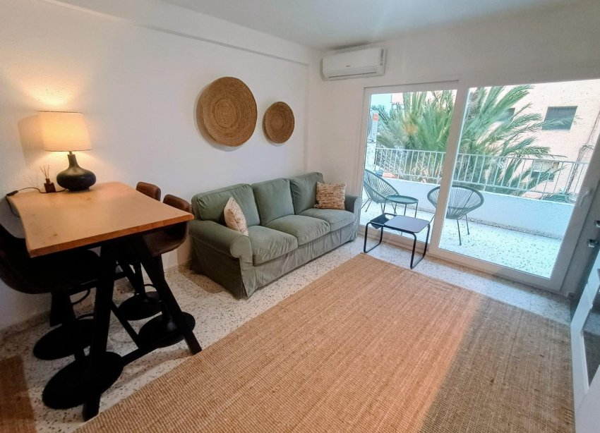 Resale - Apartment - Guardamar del Segura - Urbanizaciones