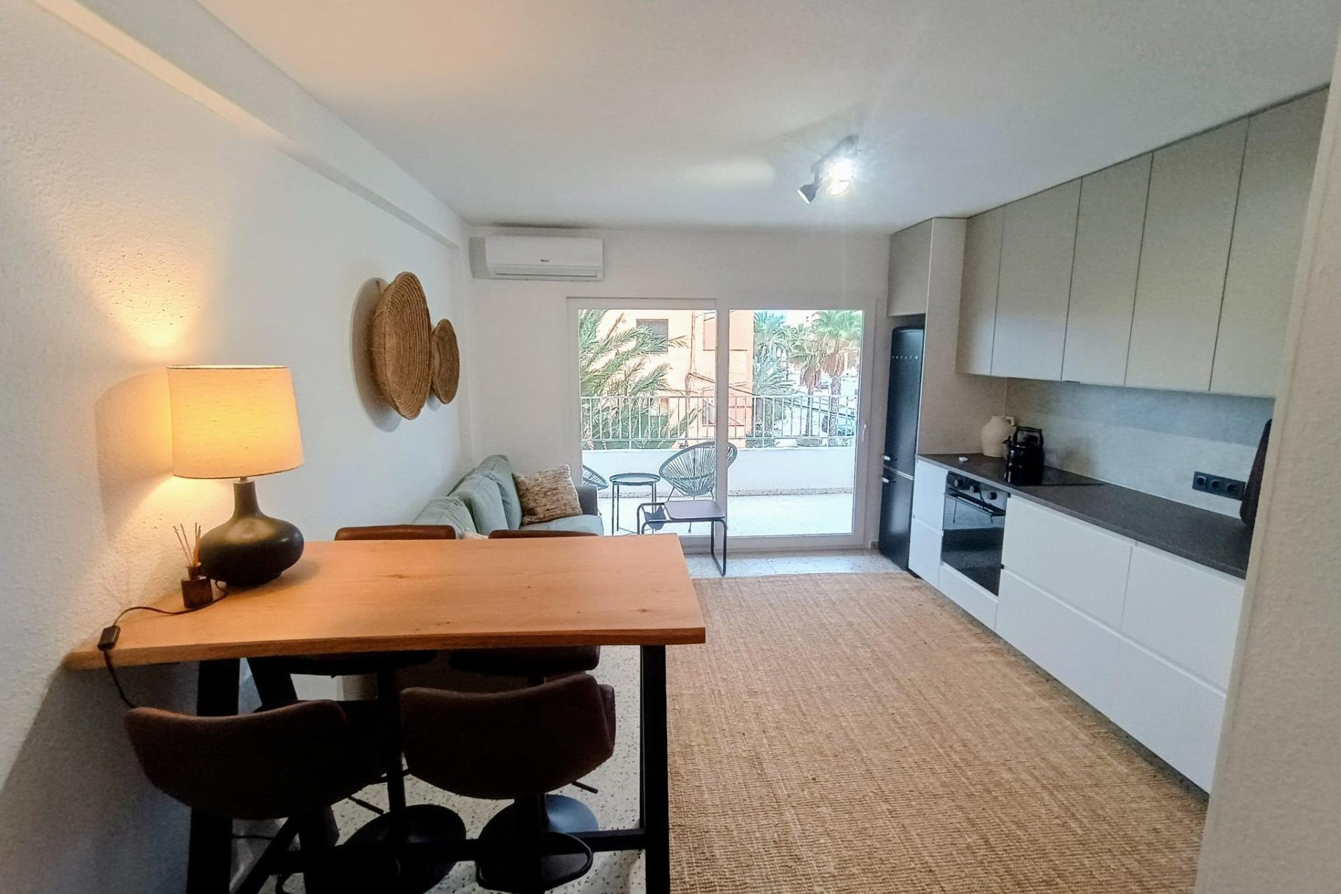 Resale - Apartment - Guardamar del Segura - Urbanizaciones